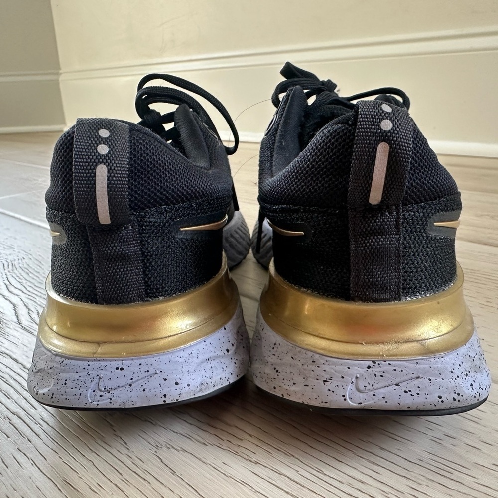 NIKE React INFINITY FLYKNIT WOMENS RUNNING SNEAKERS 
Size 8 - Picture 5 of 10